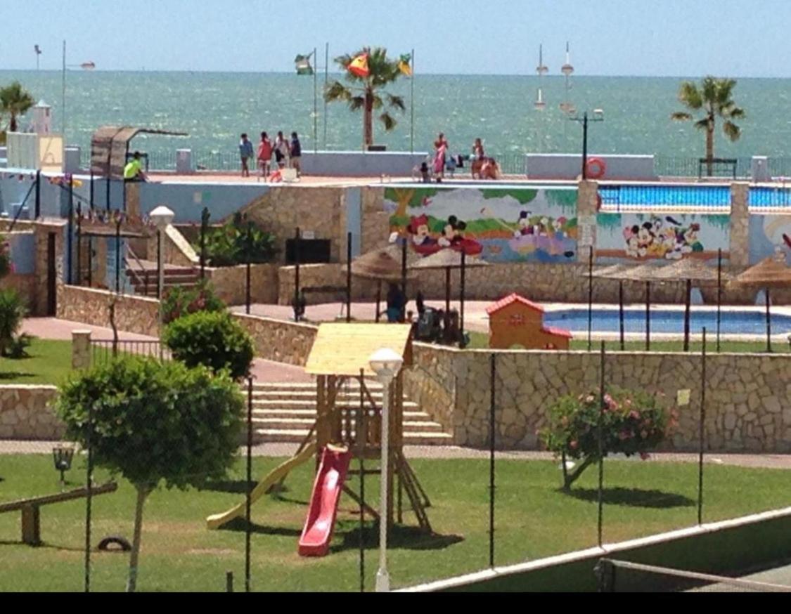 Appartement Valdelagrana Vistas Al Mar, Piscinas Primera Linea Cadiz